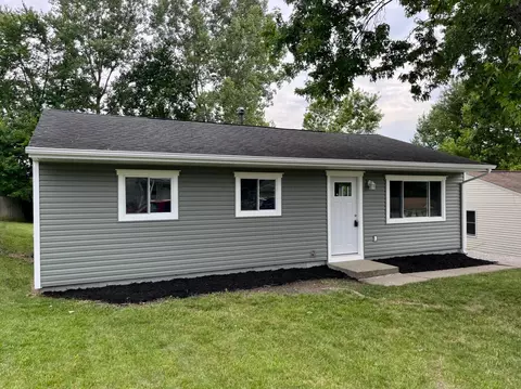 225 Sunset Dr, Johnstown, OH 43031