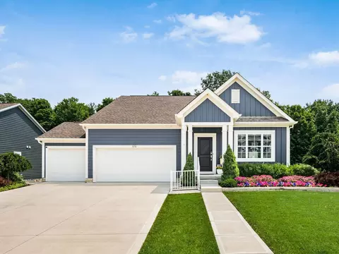 976 Lori Ln, Westerville, OH 43081