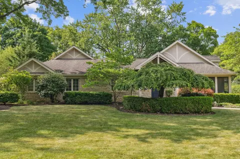 2481 Farleigh Rd, Columbus, OH 43221