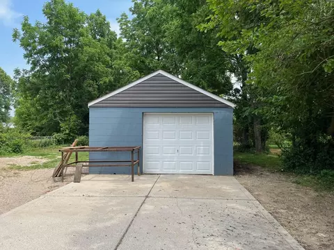 1256 Moler Rd, Columbus, OH 43207 photo 2