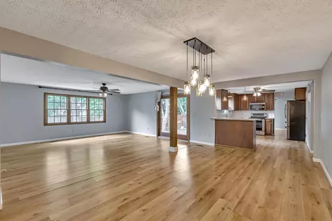 5899 Baytree Dr, Galloway, OH 43119 photo 11
