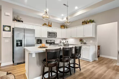 Kitchen - 414 Stoneshire Loop, Pataskala, OH 43062 photo 2 of 4