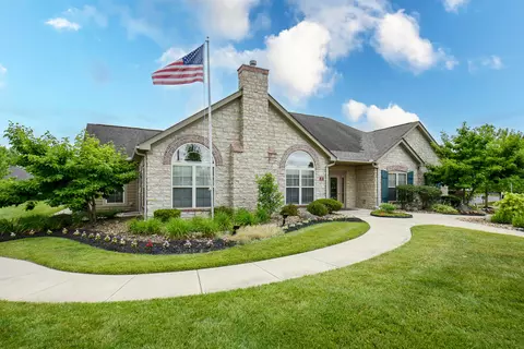 Exterior - 414 Stoneshire Loop, Pataskala, OH 43062 photo 2 of 4