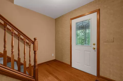 Entry Way - 692 Alpine Cir, Heath, OH 43056 photo 2 of 4