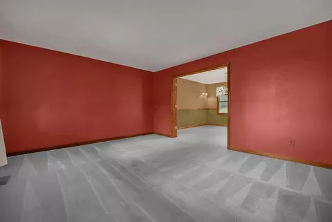 Living - 692 Alpine Cir, Heath, OH 43056 photo 1 of 3