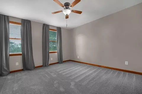 Bedroom - 692 Alpine Cir, Heath, OH 43056 photo 2 of 5