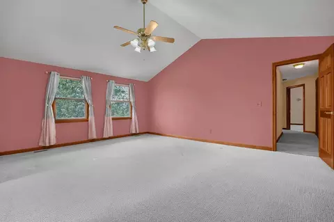 Bedroom - 692 Alpine Cir, Heath, OH 43056 photo 4 of 5