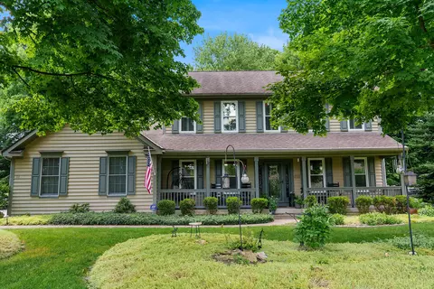 111 Ballymore Ct, Granville, OH 43023