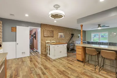 335 Lansing Cir, Granville, OH 43023