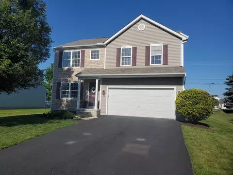 3179 Sitka Spruce Dr, Grove City, OH 43123