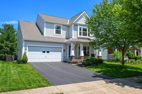 712 Sanville Dr, Lewis Center, OH 43035