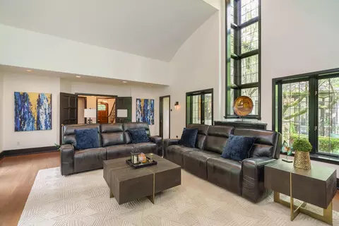Living - 2170 E Broad St, Columbus, OH 43209 photo 6 of 13