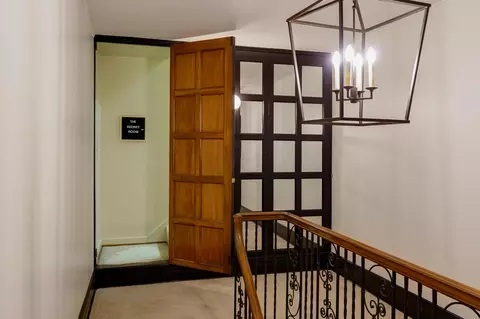 Entry Way - 2170 E Broad St, Columbus, OH 43209 photo 8 of 9