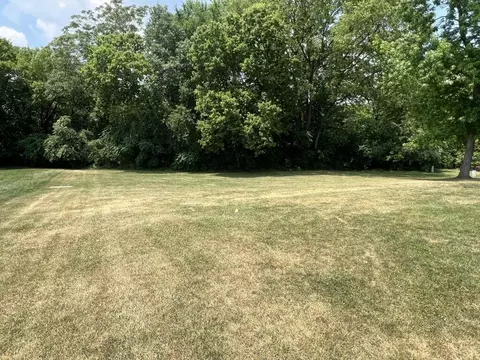 Exterior - 149 Rustic Dr, Circleville, OH 43113 photo 3 of 7
