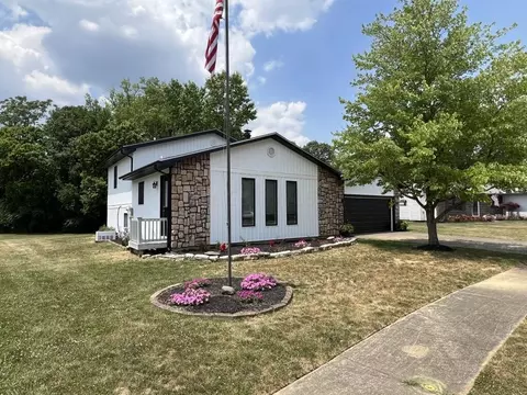 Exterior - 149 Rustic Dr, Circleville, OH 43113 photo 2 of 7