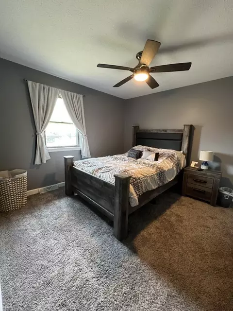 Bedroom - 149 Rustic Dr, Circleville, OH 43113 photo 1 of 3