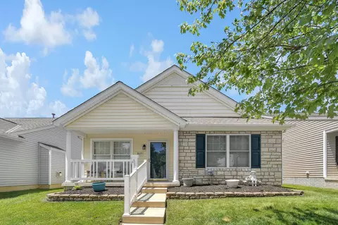 8675 Pennycress Ln, Lewis Center, OH 43035