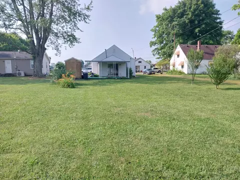 Exterior - 727 Spring St, Greenfield, OH 45123 photo 7 of 9