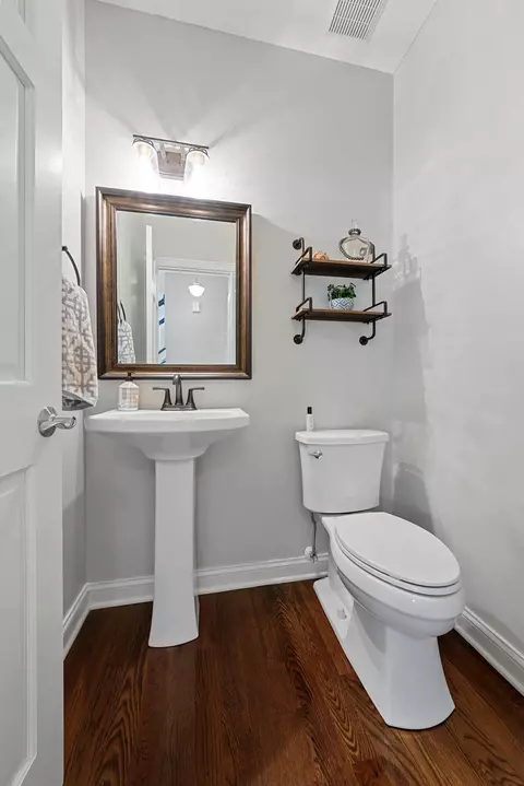 Bath - 7708 Windsor Dr, Dublin, OH 43016 photo 1 of 5