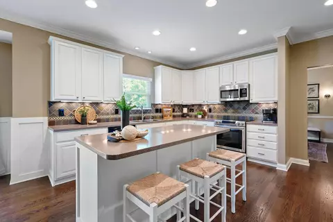 Kitchen - 7708 Windsor Dr, Dublin, OH 43016 photo 3 of 5