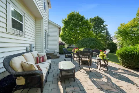 Exterior - 7708 Windsor Dr, Dublin, OH 43016 photo 8 of 14
