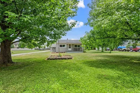 3879 Casa Blvd, Grove City, OH 43123