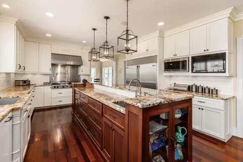 Kitchen - 3732 Wheeling Rd, Lancaster, OH 43130 photo 2 of 5