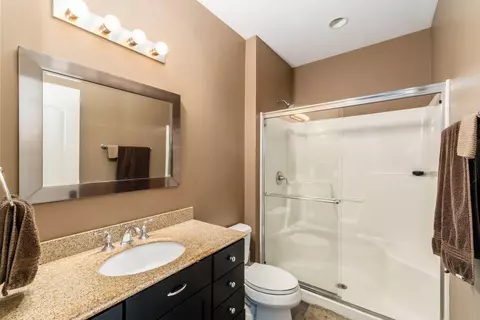 Bath - 3732 Wheeling Rd, Lancaster, OH 43130 photo 5 of 9