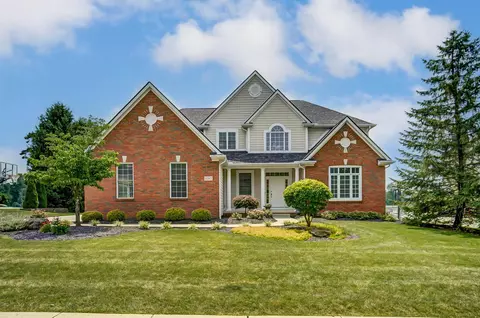 8387 Meadowmoore Pl, Pickerington, OH 43147