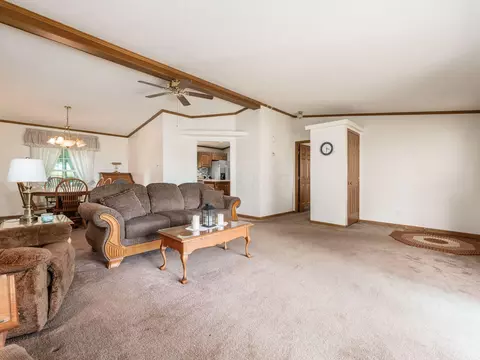 4639 Devore Rd, Mount Vernon, OH 43050 photo 10