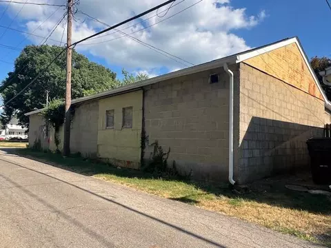 Exterior - 150 Watt St, Circleville, OH 43113 photo 10 of 10