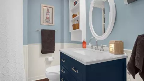 Bath - 150 Watt St, Circleville, OH 43113 photo 1 of 3
