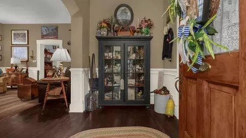 Entry Way - 150 Watt St, Circleville, OH 43113 photo 1 of 4