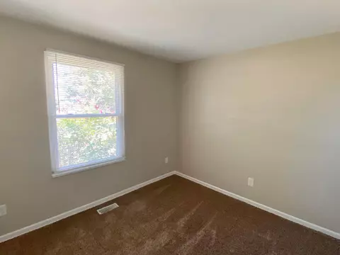 Bedroom - 535 Commanche Ct, Circleville, OH 43113 photo 5 of 6