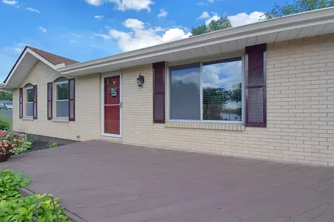 1665 E Choctaw Dr, London, OH 43140