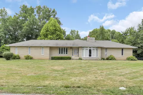 50 Wesley Dr, Pataskala, OH 43062