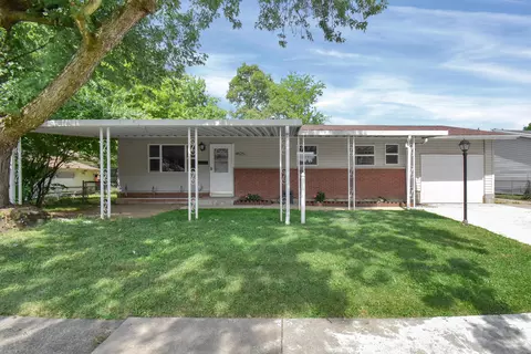 4825 Willowbrook Dr, Springfield, OH 45503 photo 2