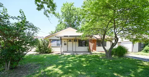 810 Vancouver Dr, Marion, OH 43302
