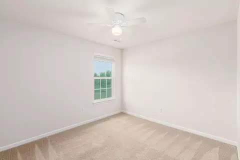 Bedroom - 662 Wallace Dr, Delaware, OH 43015 photo 5 of 6