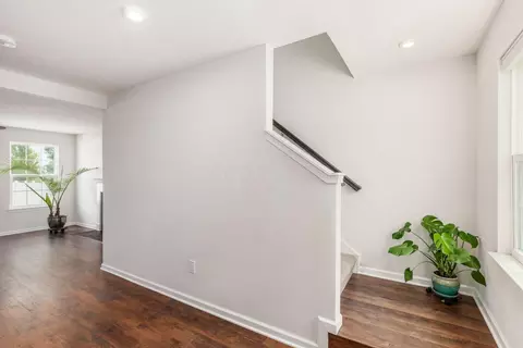 Entry Way - 662 Wallace Dr, Delaware, OH 43015 photo 1 of 2
