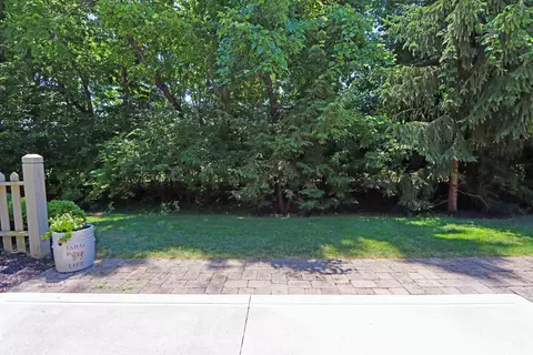 Exterior - 5899 Dunabbey Loop, Dublin, OH 43017 photo 6 of 15