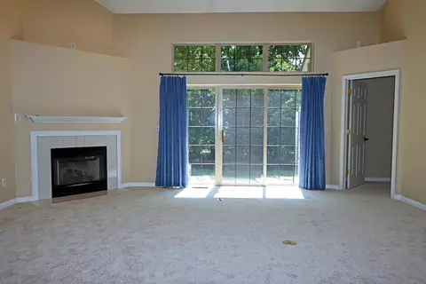 Living - 5899 Dunabbey Loop, Dublin, OH 43017 photo 3 of 8