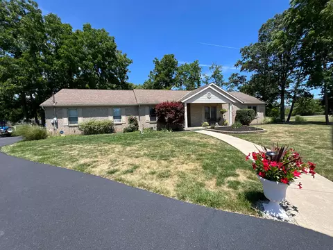 33 Garden Heights Ave, Columbus, OH 43228