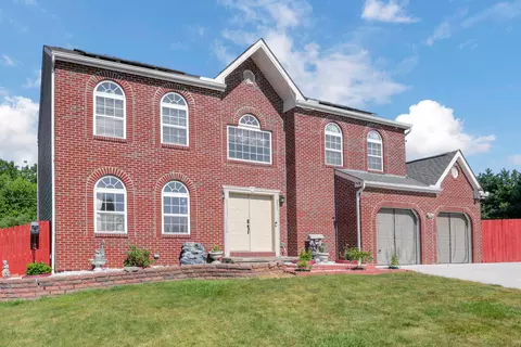 231 Wellington Pl SW, Pataskala, OH 43062