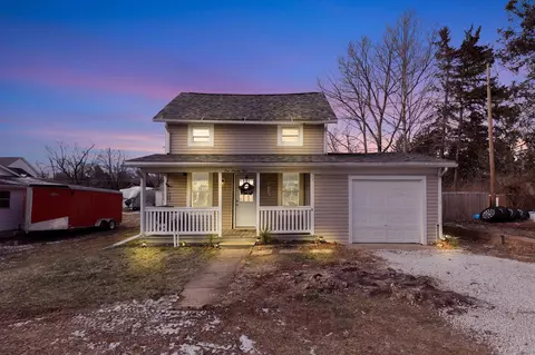 1091 Chenoweth St, Harrisburg, OH 43126