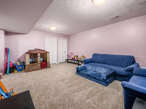 200 Jay Ct, Delaware, OH 43015 photo 28