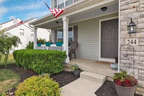 Exterior - 244 Rolling Acre Dr, Lithopolis, OH 43136 photo 3 of 10