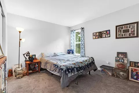 Bedroom - 244 Rolling Acre Dr, Lithopolis, OH 43136 photo 4 of 11