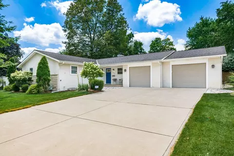 3167 Easton Pl, Columbus, OH 43221