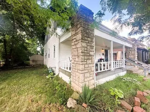 Exterior - 460 E Madison Ave, Springfield, OH 45503 photo 2 of 4